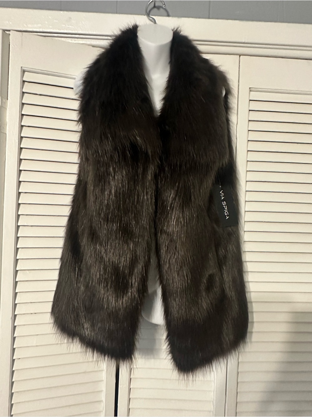Via Spiga Chocolate Brown Faux Fur Vest Size M NWT - Picture 1 of 6